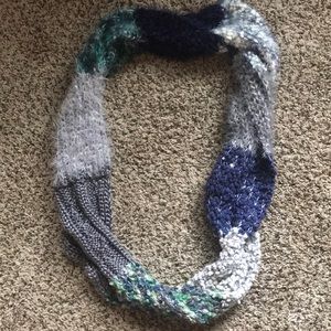 Infinity scarf